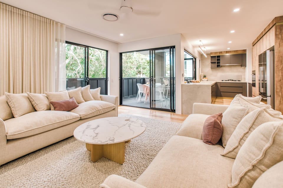 Four Bedroom Wallum Luxury Home | Living area