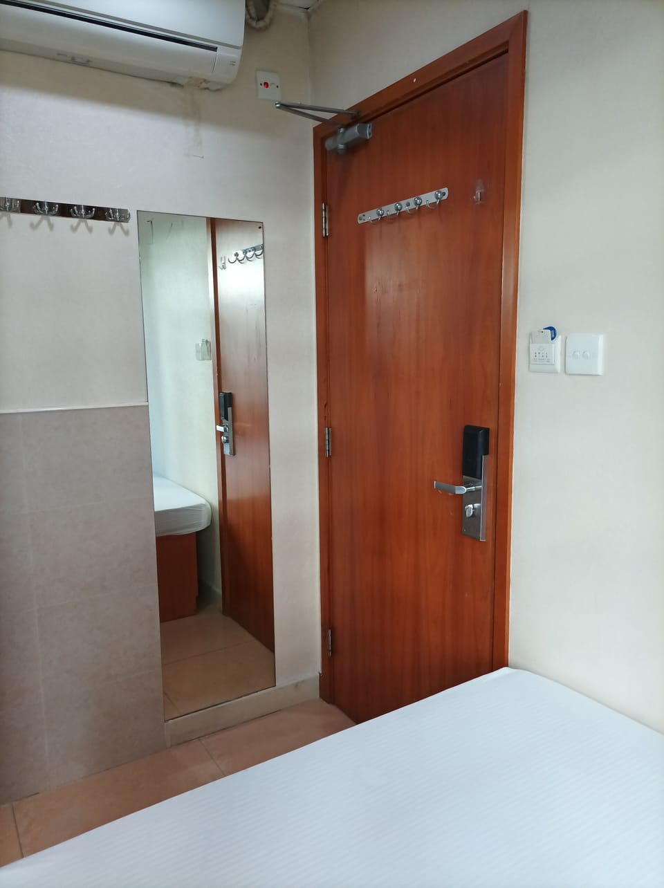 Standard Quadruple Room | Blackout drapes, iron/ironing board, free WiFi, bed sheets