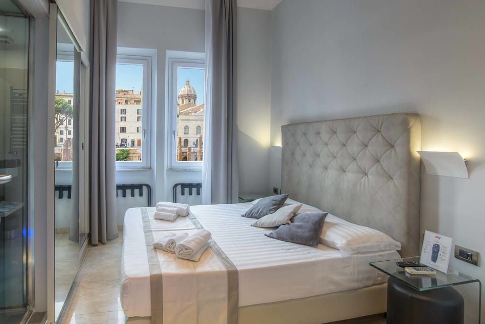 Double Room, City View | Premium bedding, pillowtop beds, minibar, in-room safe