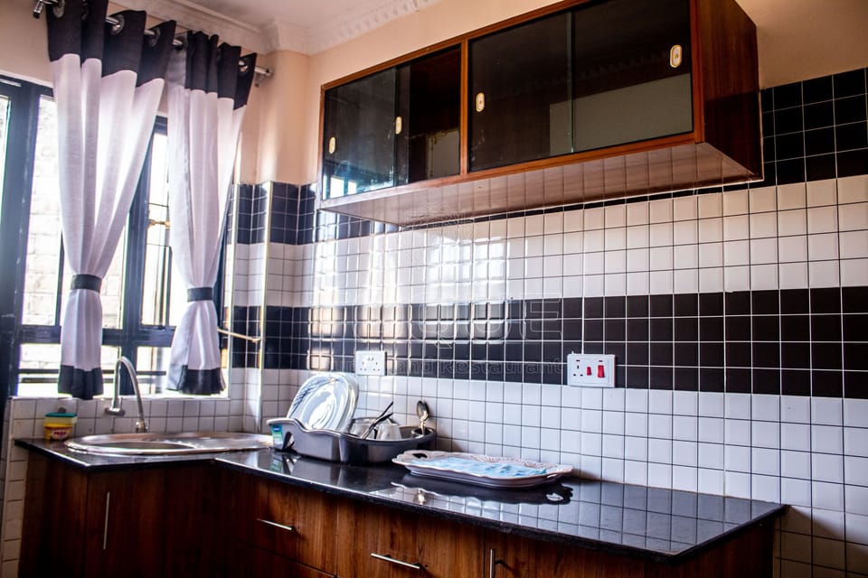 Basic Room | Private kitchen | Coffee/tea maker, electric kettle, coffee grinder