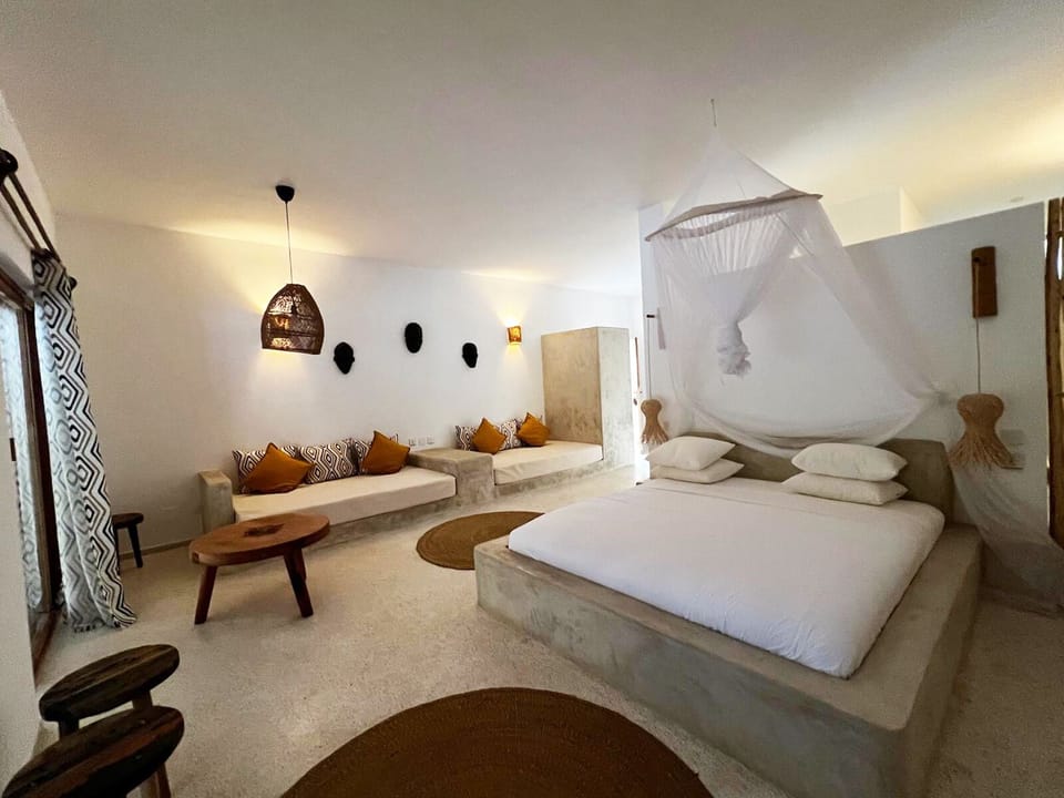 Luxury Quadruple Room, 1 Bedroom, Non Smoking, Garden View | In-room safe, bed sheets
