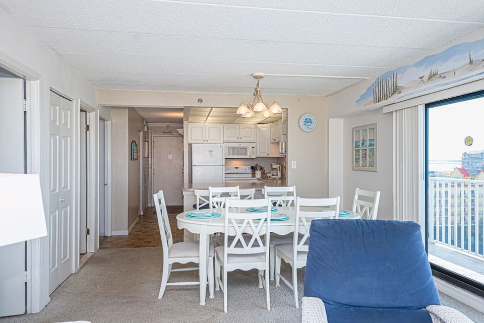 DINING-AREA