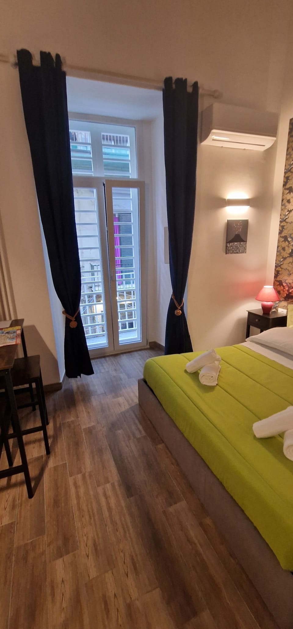 Basic Room | Laptop workspace, blackout drapes, free WiFi, bed sheets