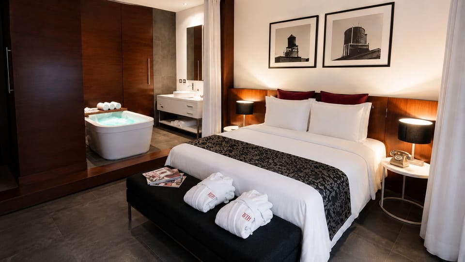 Luxury Double Room, Sauna, City View | Premium bedding, down comforters, minibar, in-room safe