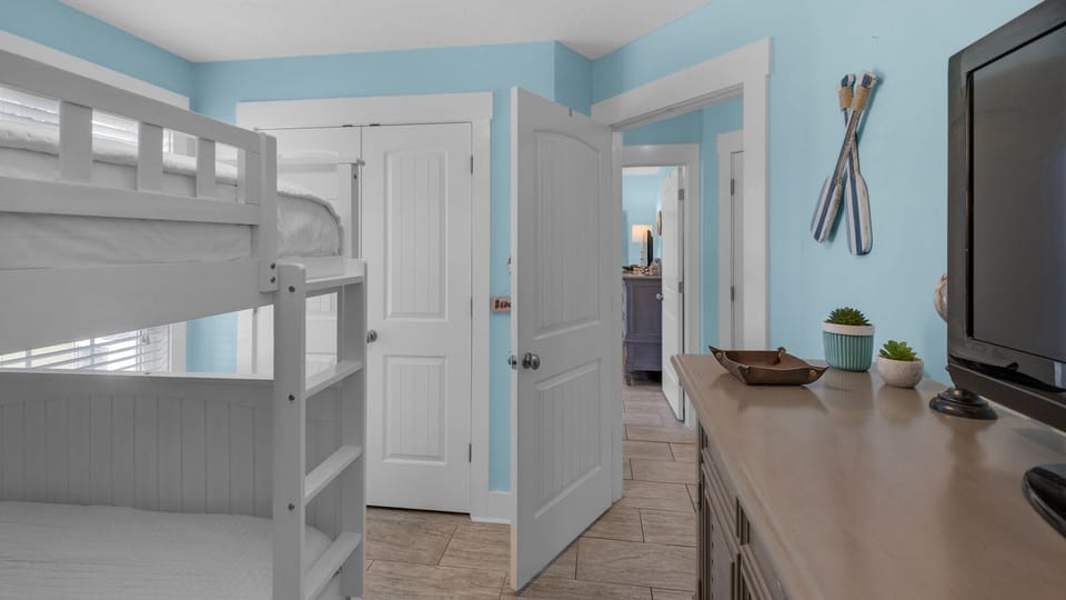 Sandy Teauxs Bunk Room