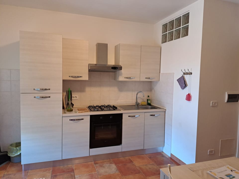 Family Room | Private kitchen | Full-size fridge, microwave, oven, espresso maker