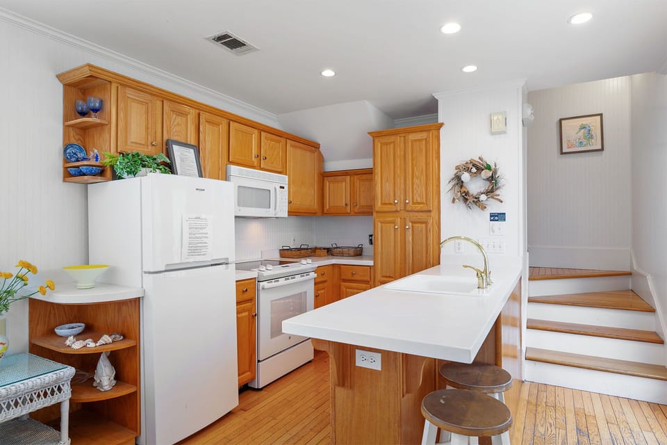 22-Beachy-Keen-Guest-House-Kitchen