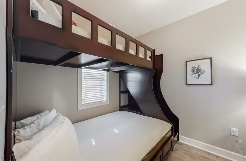 Bunk room