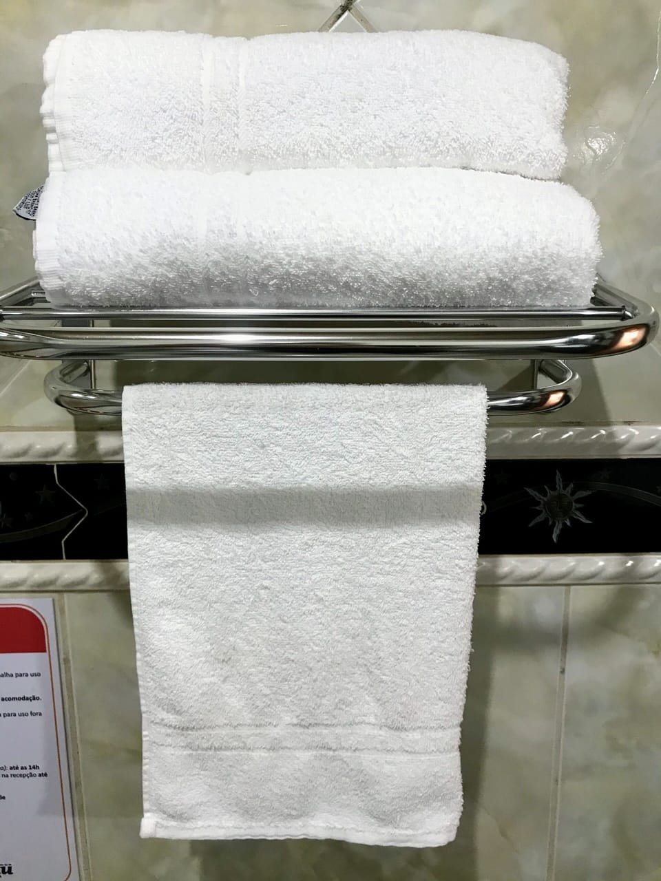 Luxury Suite | Bathroom | Hair dryer, towels, soap, shampoo