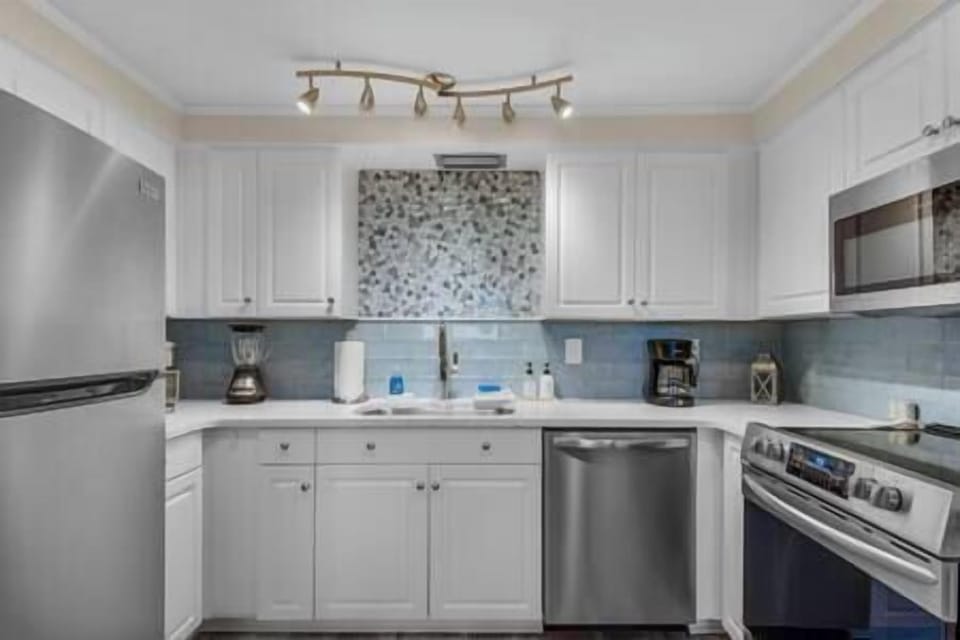 Newly remodeled kitchen, with new appliances.