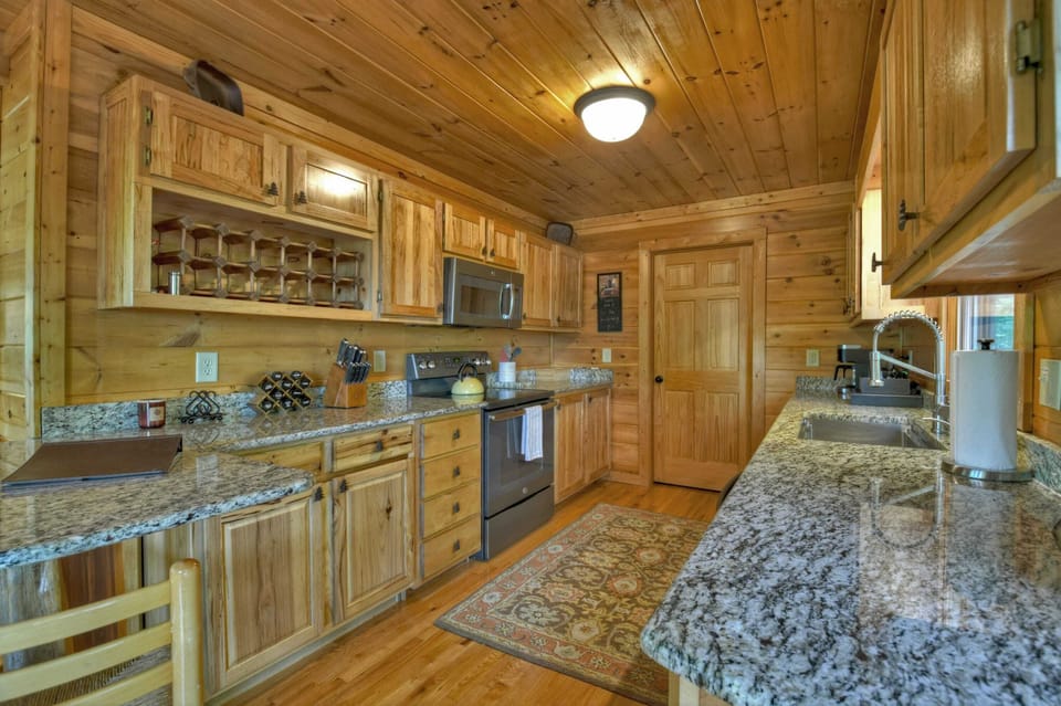 Fully stocked kitchen