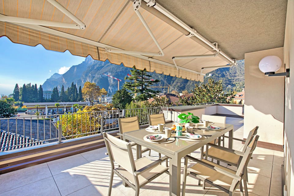 Family Apartment, 3 Bedrooms, 2 Bathrooms, Lakeside (Antares150m from the Lake) | Outdoor dining