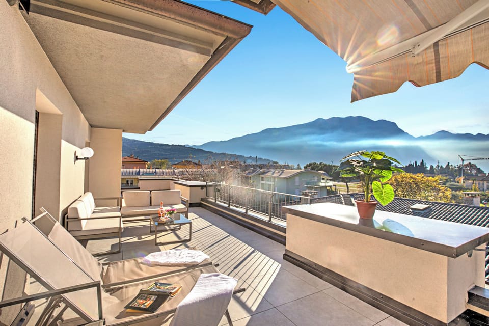 Family Apartment, 3 Bedrooms, 2 Bathrooms, Lakeside (Antares150m from the Lake) | Terrace/patio