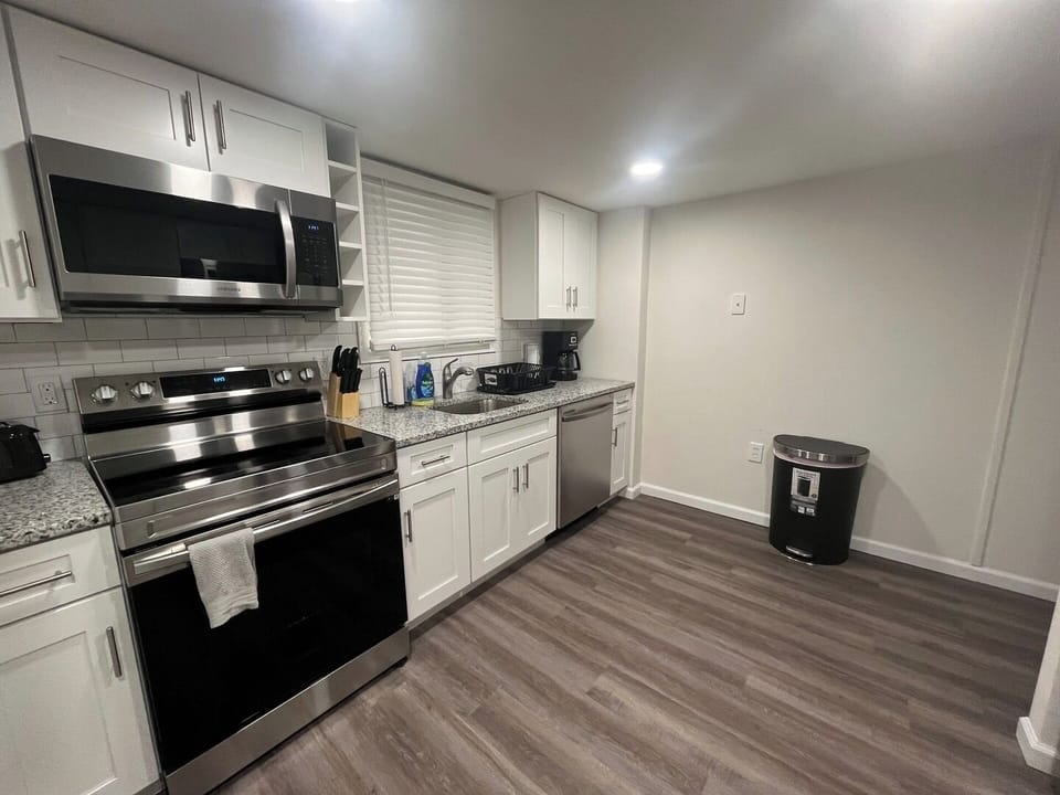 Full Kitchen featuring New Appliances