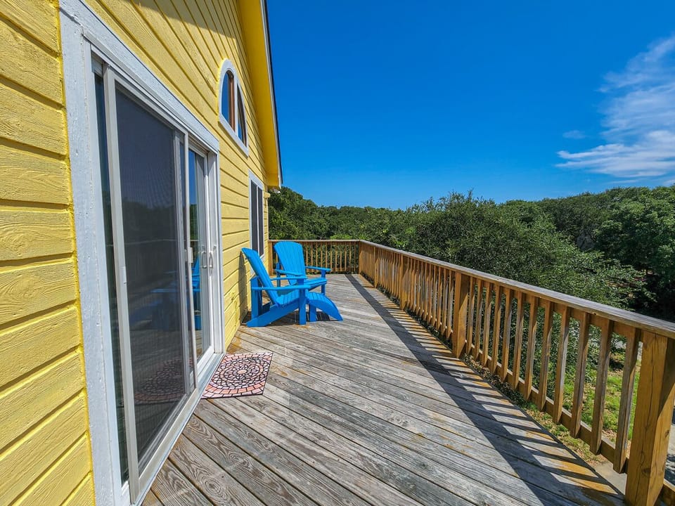 Sun Deck 2022