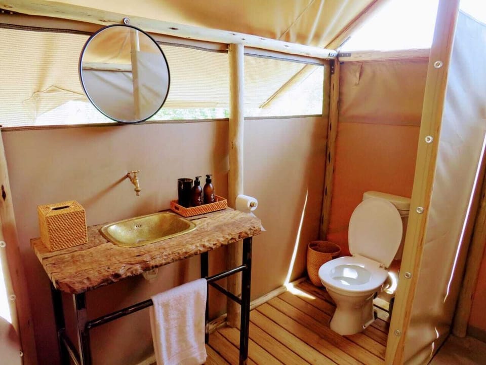 Luxury Tent | Bathroom