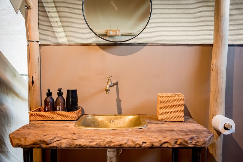 Luxury Tent | Bathroom