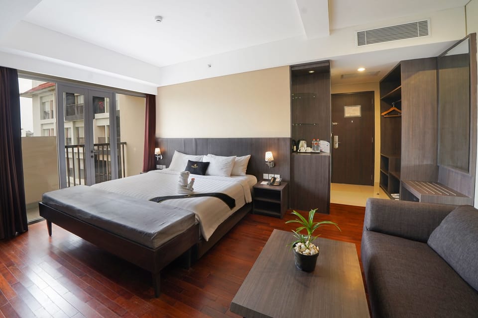 Junior Room | Desk, free WiFi, bed sheets