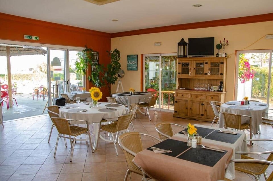 Oasis Parque Emma's Restaurant/Cafe