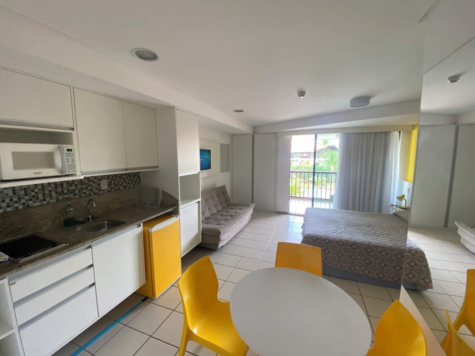 Standard Studio Suite | Free WiFi