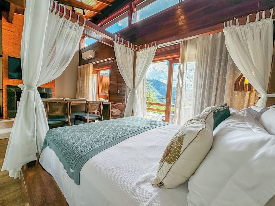 Copa das Arvores | Premium bedding, Select Comfort beds, minibar, individually decorated