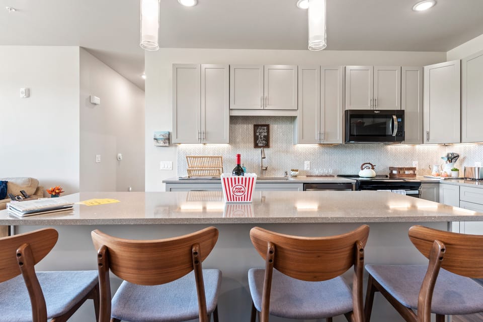 Fully stocked kitchen