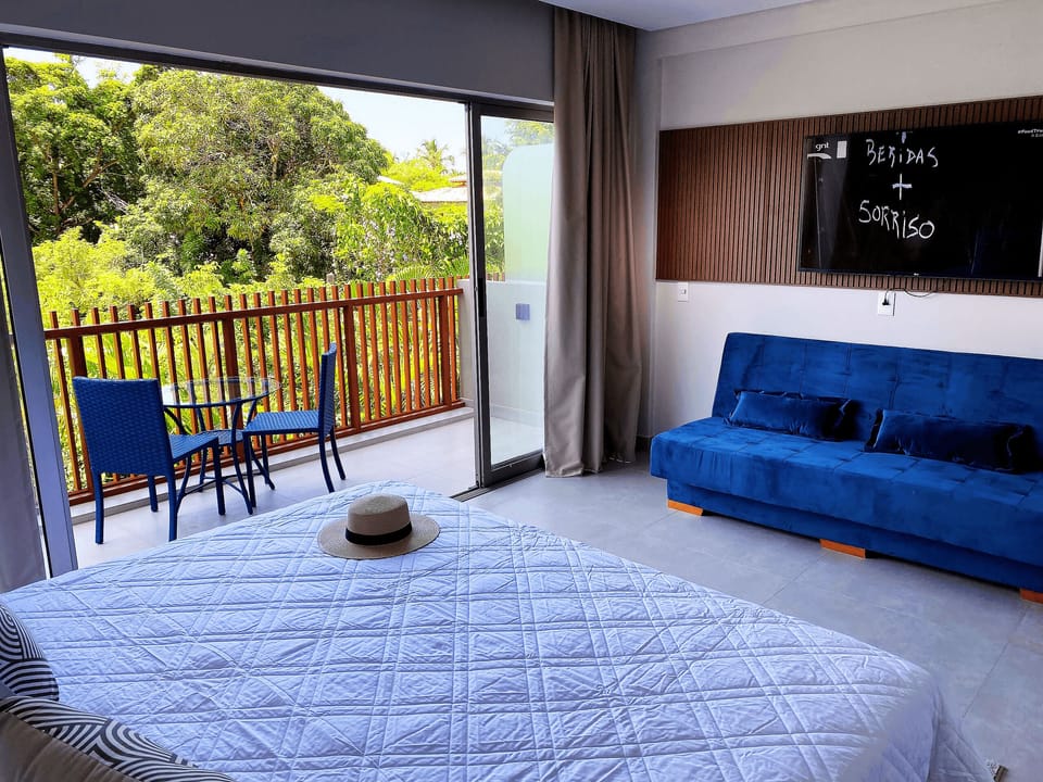 Apartment | Blackout drapes, soundproofing, free WiFi, bed sheets