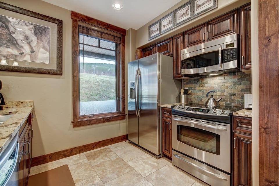 Flooring, Floor, Indoors, Microwave, Oven