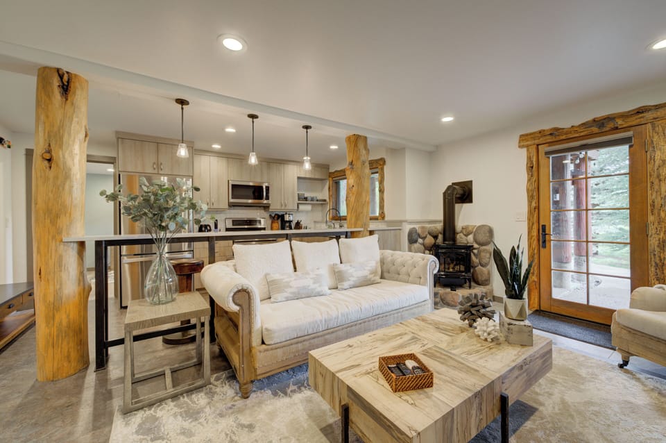 Living Area, Fireplace, and Bar Seating