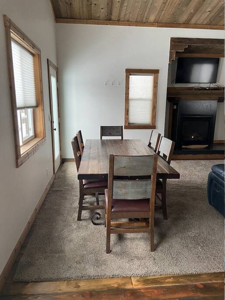 Dinning table