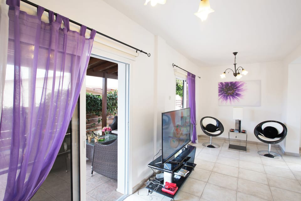 Villa, 3 Bedrooms, Private Pool, Garden View | Interior