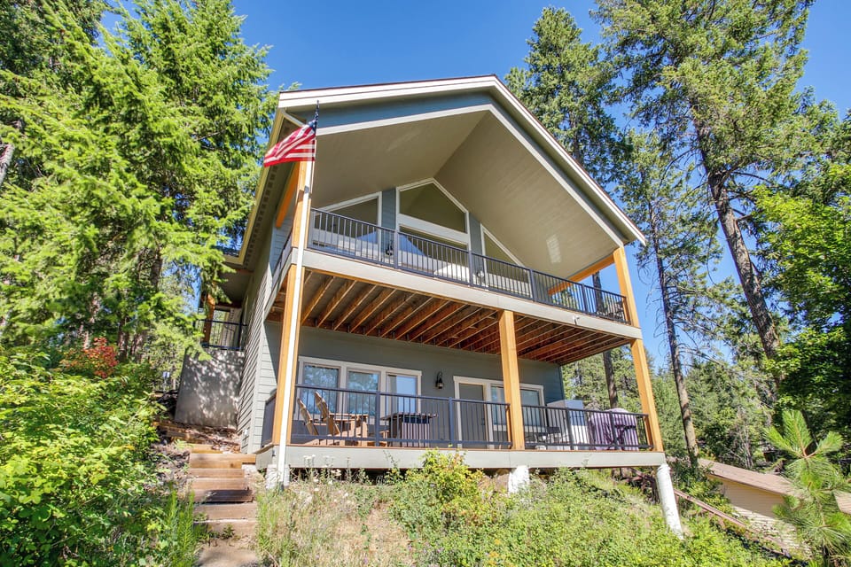 2 Decks | Gas Grill | Gas Fire Pit
