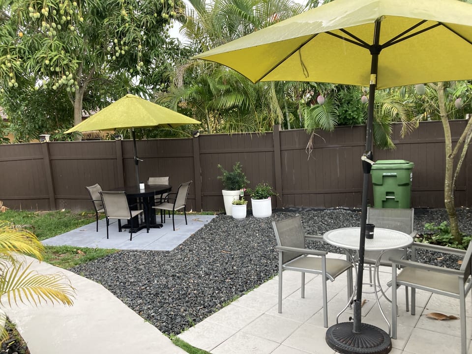 Outdoor dining
