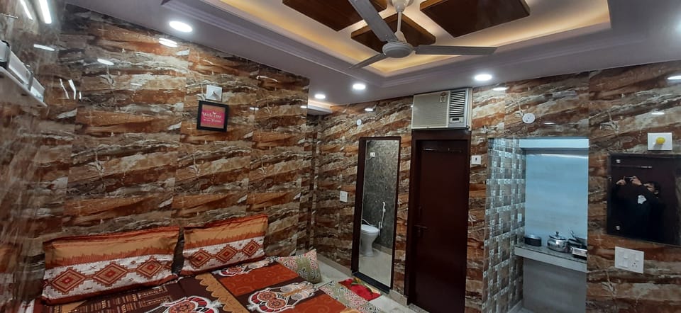Studio, 1 Bedroom, Smoking, Balcony | 1 bedroom
