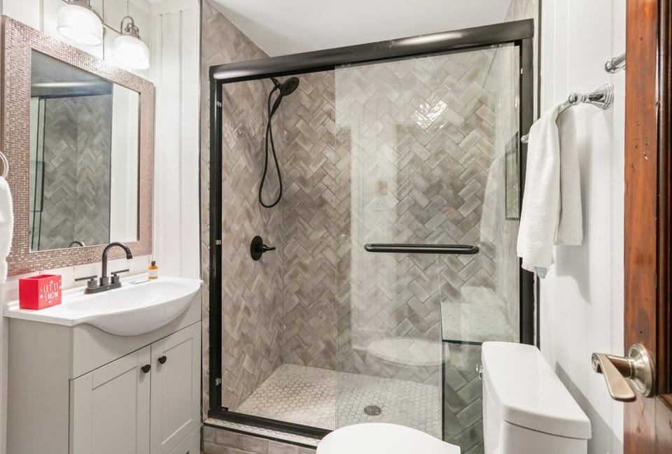 Brand new 2nd floor full bath with shower (Dec. 2025)