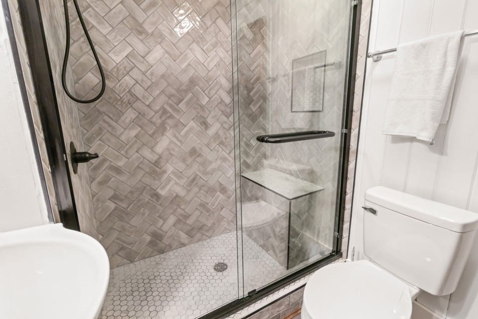 Brand new 2nd floor full bath with shower (Dec. 2025)