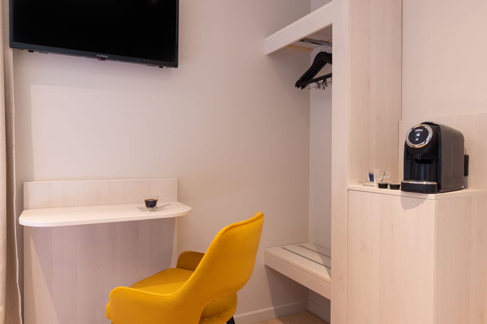 Blackout drapes, soundproofing, iron/ironing board, free WiFi