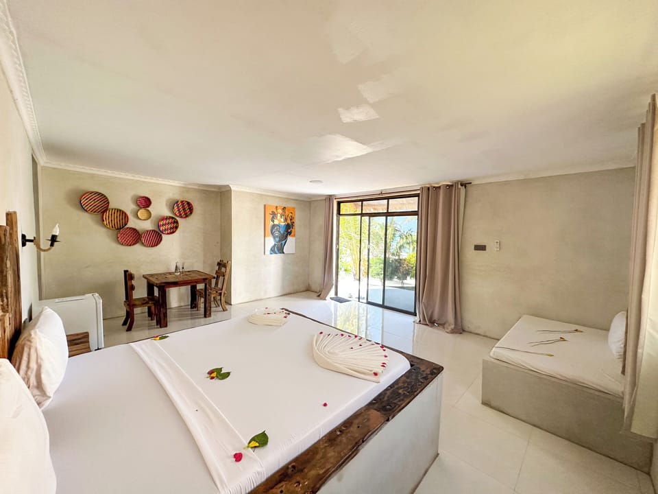 Deluxe Double Room, Sea View | Bed sheets