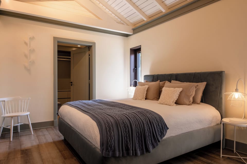 Suite com quarto de casal e closet