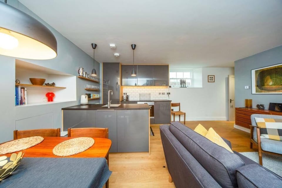 Kitchen / Living room (1)