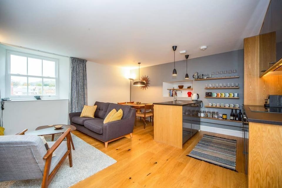 Kitchen / Living room (2)