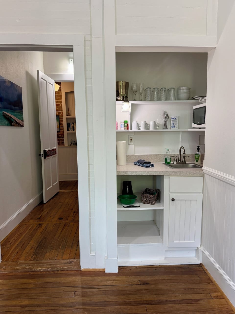 Kitchenette Area