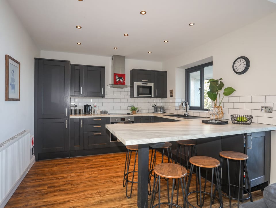 Fridge, dishwasher, electric kettle, toaster