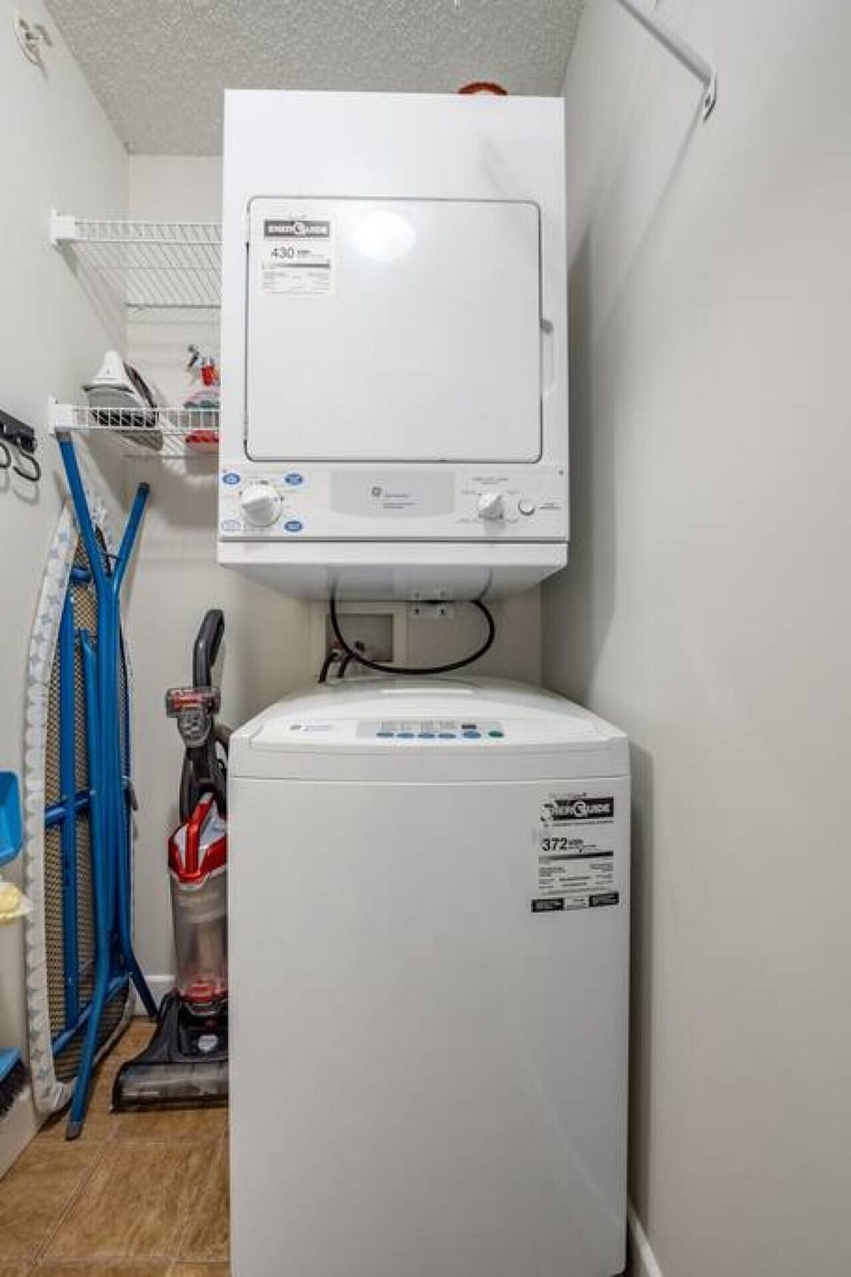 Ensuite washer/dryer.