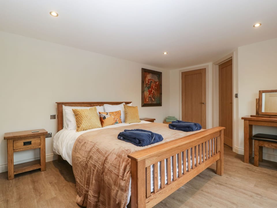 Palace Farmhouse Cottage in England