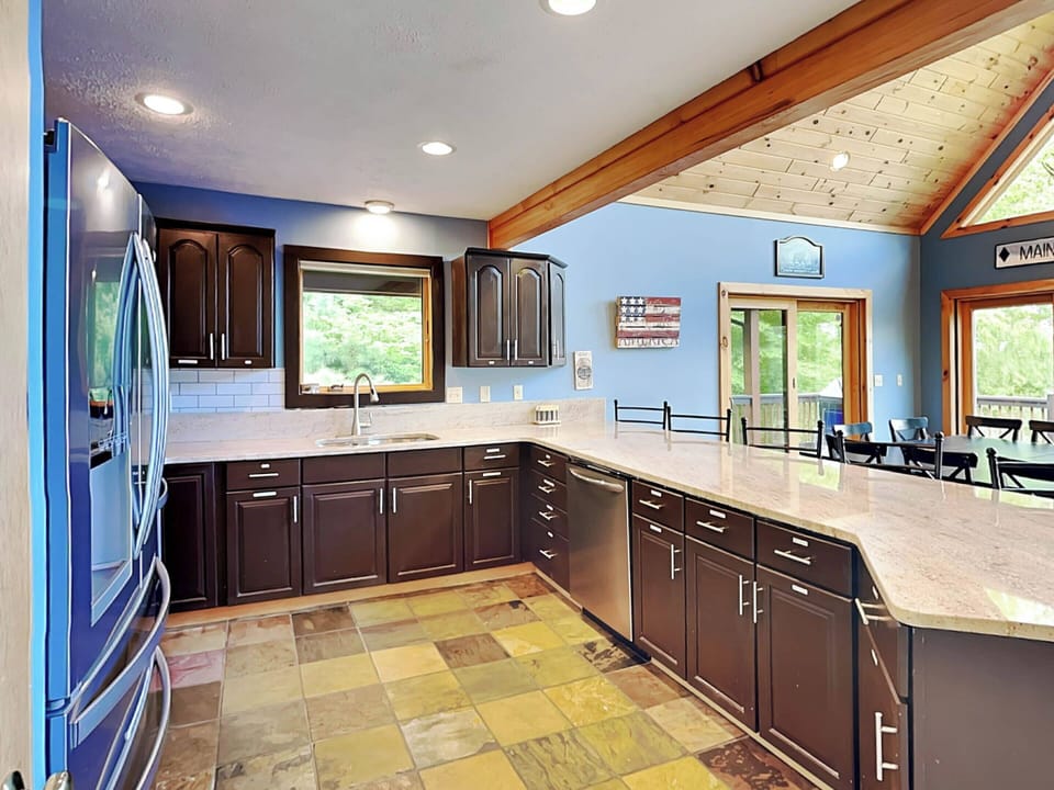 House (6 Bedrooms) | Property amenity