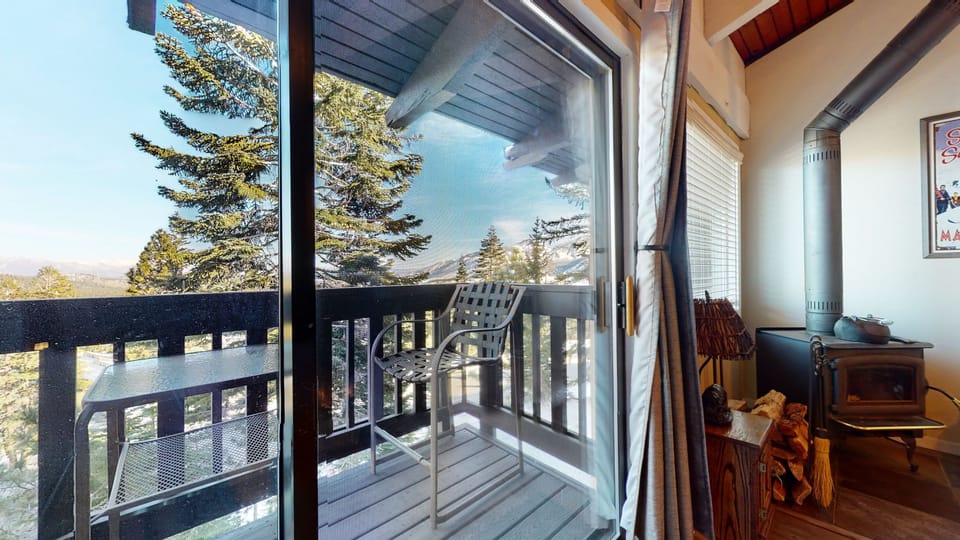 Condo, 2 Bedrooms | Interior
