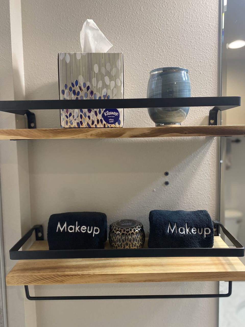 Makeup removal washcloths provided