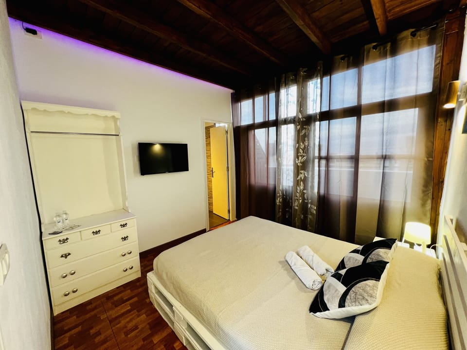 Deluxe Double Room | Egyptian cotton sheets, premium bedding, memory foam beds