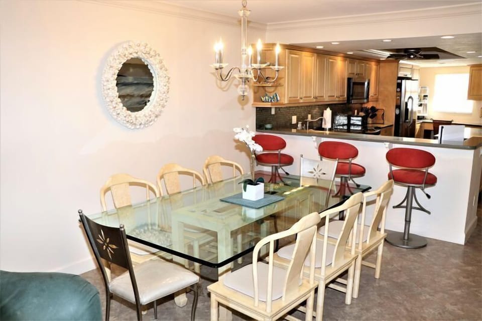 Gulf and Bay Club- A106, Tropical Sands Accommodations